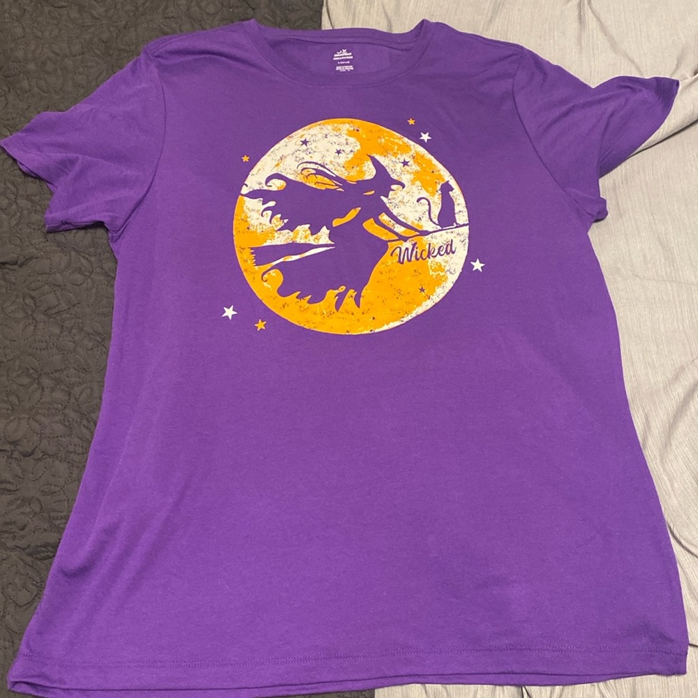 WOMENS FLY BY NIGHT SHIRT BY CELEBRATE HALLOWEEN